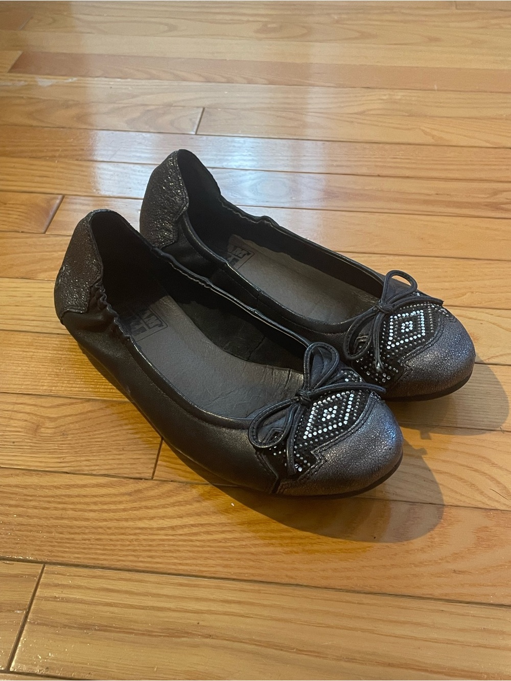 Leather Ballets Flats Black Embellished with Bow